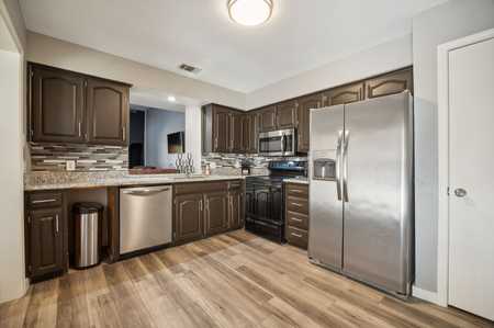 $269,950 - 2Br/3Ba -  for Sale in Harwood Park Twnhms Add, Euless