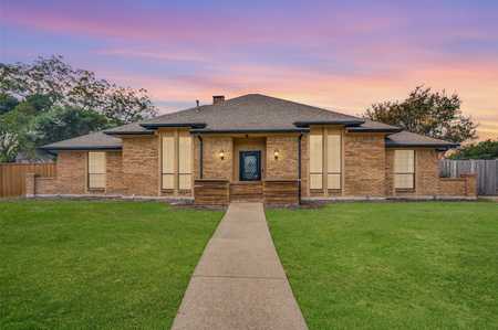 $400,000 - 4Br/3Ba -  for Sale in Lakeview Meadows Estates, Rowlett