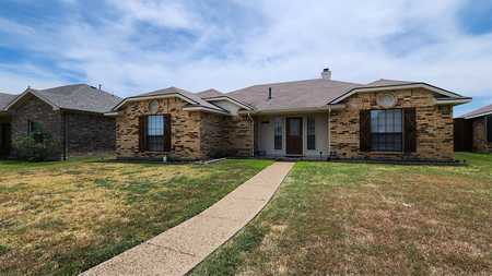 $350,000 - 3Br/2Ba -  for Sale in Hills Westlake, Garland