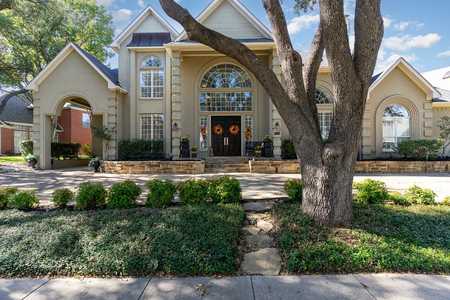 $959,000 - 5Br/5Ba -  for Sale in Preston Spgs Ph I, Plano