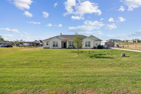 $419,000 - 4Br/2Ba -  for Sale in Spring Creek Farms Ph2 D-387, Paradise