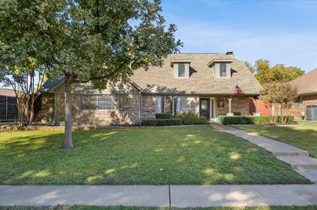 $619,500 - 4Br/4Ba -  for Sale in Willowbrook East, Plano