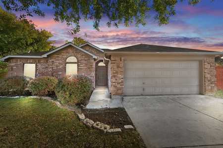 $320,000 - 3Br/2Ba -  for Sale in Summerfields Add, Fort Worth