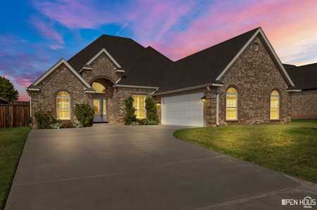 $429,900 - 4Br/3Ba -  for Sale in Stone Lake, Wichita Falls