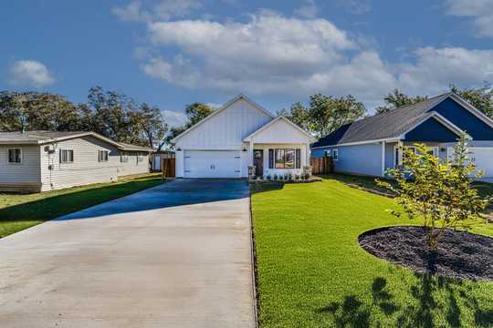 522 N Bryant Avenue, Midlothian, TX, 76065