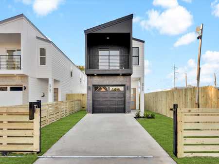 $355,000 - 3Br/3Ba -  for Sale in South Park, Dallas