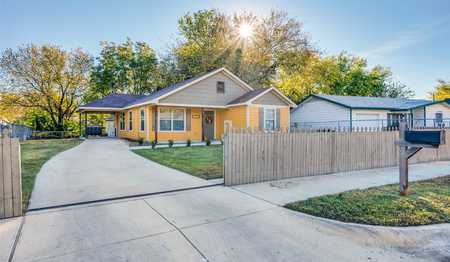 $285,000 - 4Br/4Ba -  for Sale in Eastwood 4th & 5th Filing Add, Fort Worth