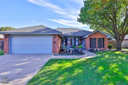 $242,900 - 3Br/2Ba -  for Sale in Twin Oaks Add, Abilene