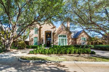 $985,000 - 4Br/4Ba -  for Sale in Fairways Of Gleneagles, Plano