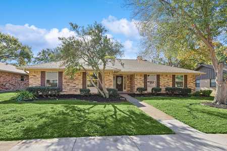 $679,900 - 4Br/4Ba -  for Sale in Richardson Heights Estates West Re, Dallas