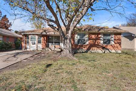 $240,000 - 3Br/2Ba -  for Sale in Cloverdale 03, Dallas