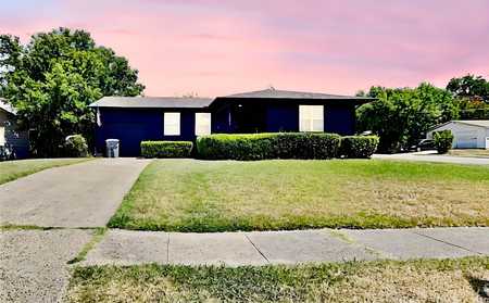 $244,900 - 4Br/1Ba -  for Sale in Hamilton Park Add Sec 04, Dallas