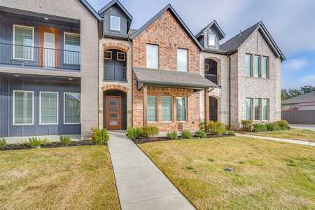 $420,000 - 3Br/3Ba -  for Sale in Westgate Station, Wylie