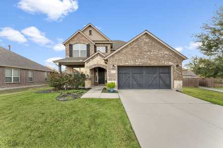 $715,000 - 4Br/4Ba -  for Sale in Creeks Of Legacy Phase 1a (ccl), Celina