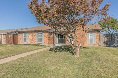 $329,900 - 3Br/2Ba -  for Sale in Countryside Sec 2, Carrollton