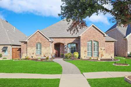 $750,000 - 4Br/3Ba -  for Sale in Castle Hills Ph Iv Sec B, Lewisville