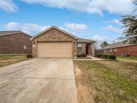 $312,000 - 3Br/2Ba -  for Sale in Sweetwater Crossing, Anna