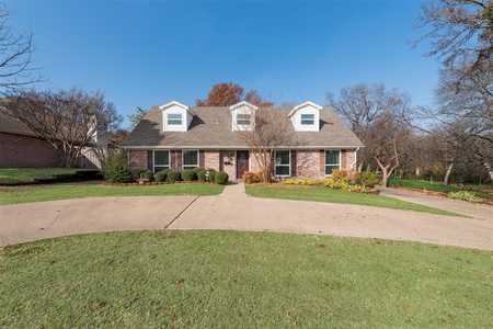 $359,900 - 3Br/3Ba -  for Sale in Highwood, Rockwall