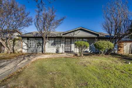 $225,000 - 3Br/2Ba -  for Sale in Polk Terrace Add 02 Instl, Dallas