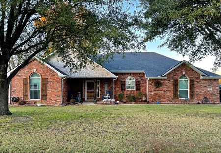 $450,000 - 3Br/2Ba -  for Sale in Lakeway Crossing, Pottsboro