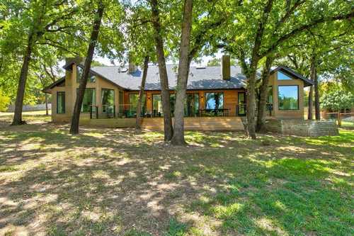 $1,299,000 - 4Br/3Ba -  for Sale in Cross Timber Hills Add, Southlake