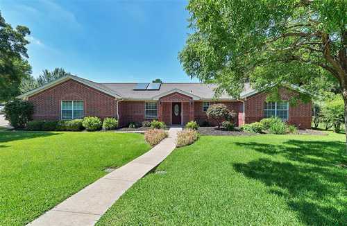 $800,000 - 4Br/3Ba -  for Sale in Continental Park Estates Add, Southlake