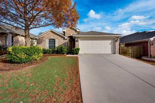 $329,900 - 3Br/2Ba -  for Sale in Arcadia Park Add, Fort Worth