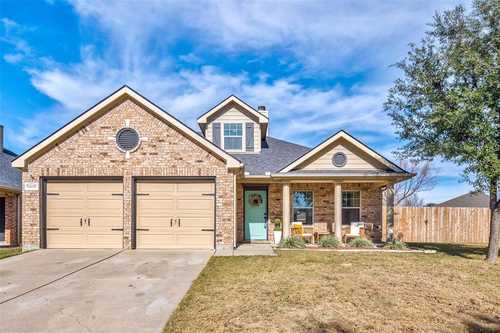 $375,000 - 4Br/3Ba -  for Sale in Villages Of Woodland Spgs, Fort Worth