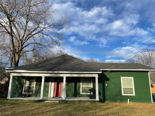 $380,000 - 3Br/2Ba -  for Sale in Town, Waxahachie