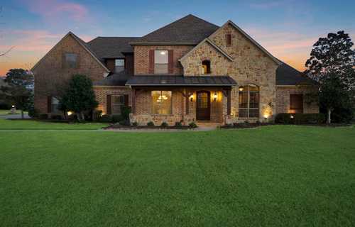 $974,900 - 4Br/4Ba -  for Sale in Chisholm Crossing Ph One, Mclendon Chisholm