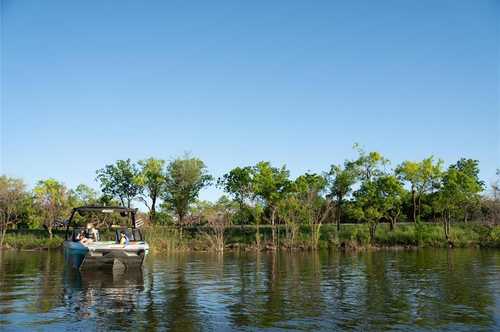 $450,000 - Br/Ba -  for Sale in Lytle Lake (on The Water), Abilene