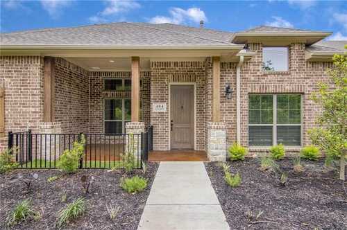 $461,500 - 3Br/3Ba -  for Sale in Wooded Creek Villas, Fairview