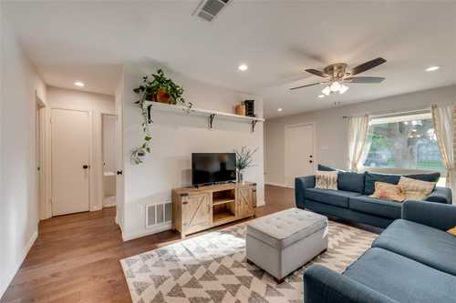 $400,000 - 3Br/2Ba -  for Sale in Northway Acres 01, Richardson