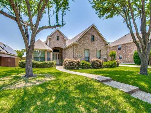 $489,900 - 4Br/3Ba -  for Sale in Waterview Ph 6a, Rowlett