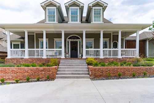 $835,000 - 4Br/3Ba -  for Sale in Castle Hills Ph Iii Sec A, Lewisville