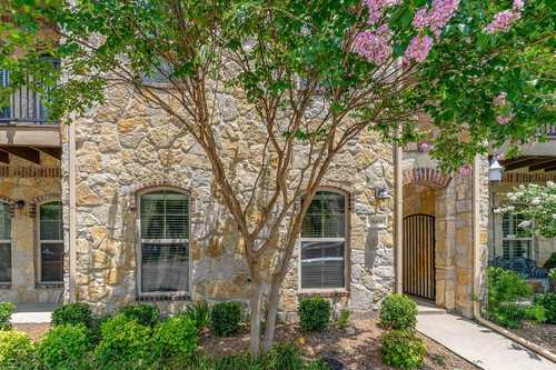 $385,000 - 3Br/3Ba -  for Sale in Hemmingway At Craig Ranch #2, Mckinney