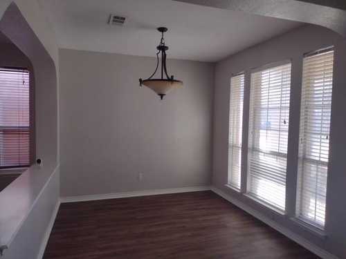 $440,000 - 3Br/3Ba -  for Sale in Legend Trails, The Colony