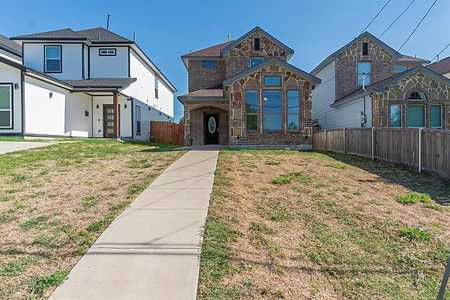 $300,000 - 4Br/3Ba -  for Sale in Chesterfield Heights, Dallas