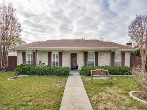 $400,000 - 3Br/2Ba -  for Sale in Park Forest Add 3, Plano