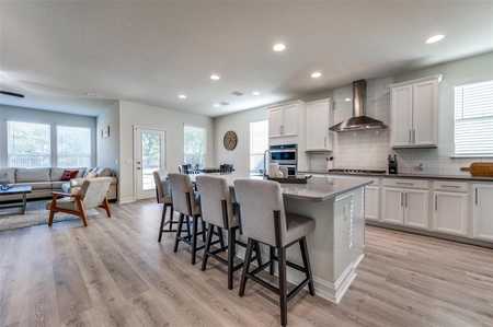 $550,000 - 3Br/3Ba -  for Sale in Homestead At Ownsby Farms Ph 1, The, Celina