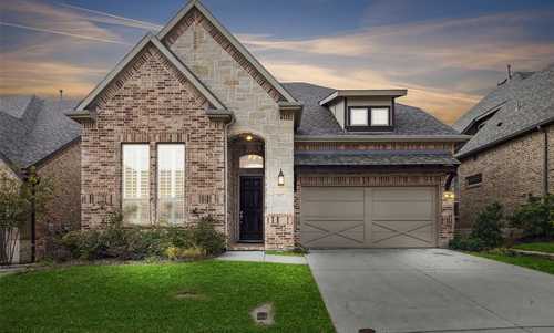 $749,900 - 4Br/4Ba -  for Sale in Villas At Mustang Park, Irving
