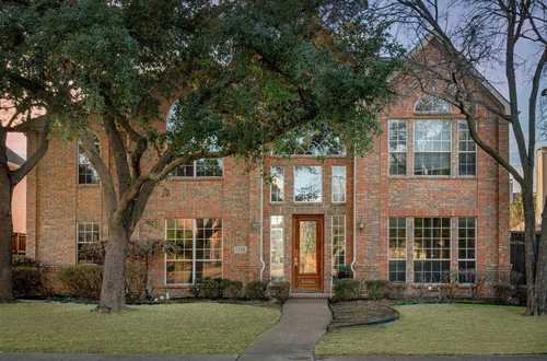 $699,900 - 4Br/4Ba -  for Sale in Riverchase Estates, Coppell