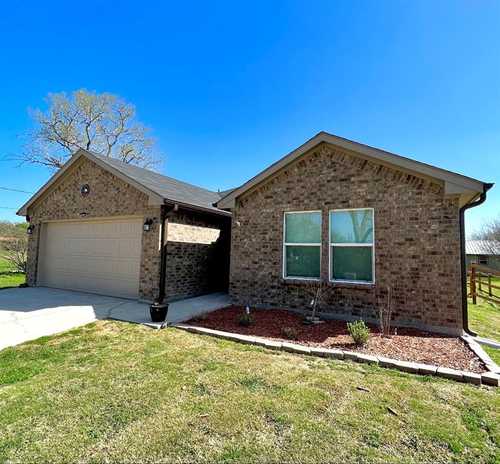 $259,000 - 3Br/2Ba -  for Sale in Lawn Place #2, Mineral Wells