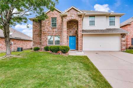 $470,000 - 4Br/3Ba -  for Sale in Creek Hollow Ph 2, Wylie