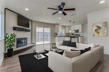 $404,000 - 3Br/2Ba -  for Sale in Town West Three, Plano