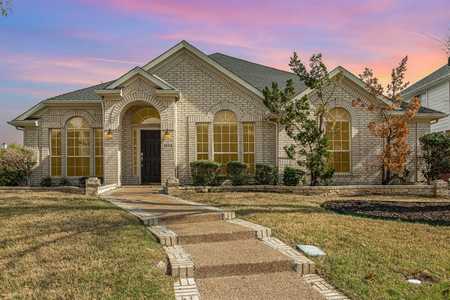 $612,500 - 4Br/3Ba -  for Sale in Estates At Indian Pointe, Carrollton