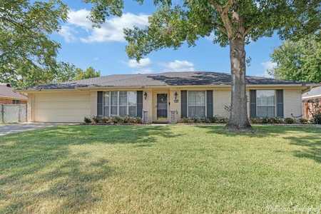 $239,900 - 4Br/2Ba -  for Sale in Of South Broadmoor Sub, Shreveport