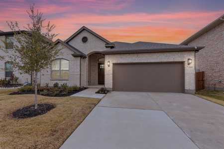 $528,026 - 3Br/2Ba -  for Sale in Willow Wood, Mckinney