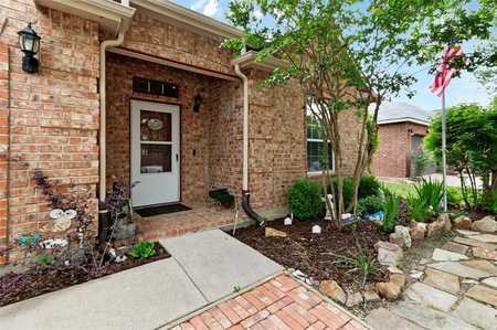 $406,000 - 4Br/2Ba -  for Sale in Woodlake West Ph 5, Little Elm