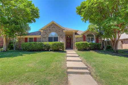 $419,900 - 4Br/2Ba -  for Sale in Heritage On The Lake Ph 1, Rowlett